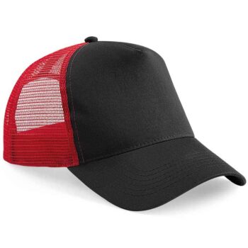 Beechfield Snapback Trucker Cap in Black / Classic Red.